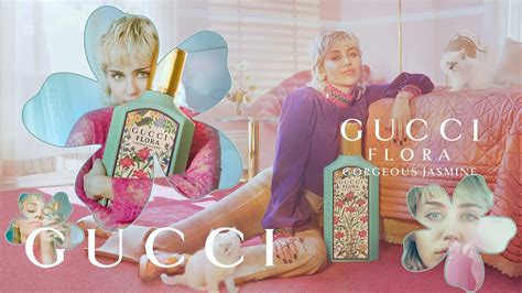 how do gucci advertise their products|gucci flora advert girl.